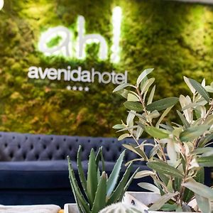 Avenida Hotel